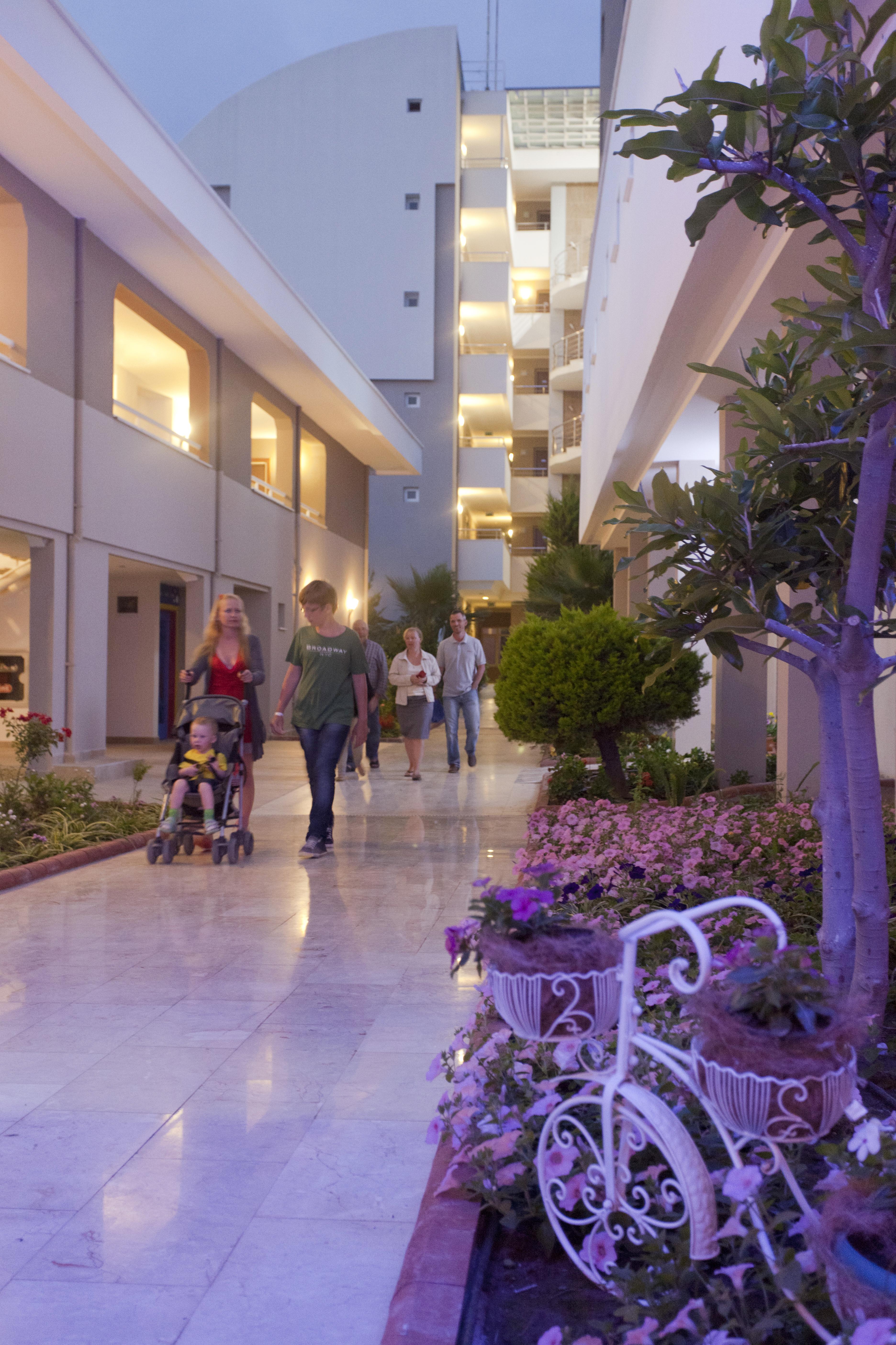 Club Mermaid Village เอาซัลลาร์ ภายนอก รูปภาพ